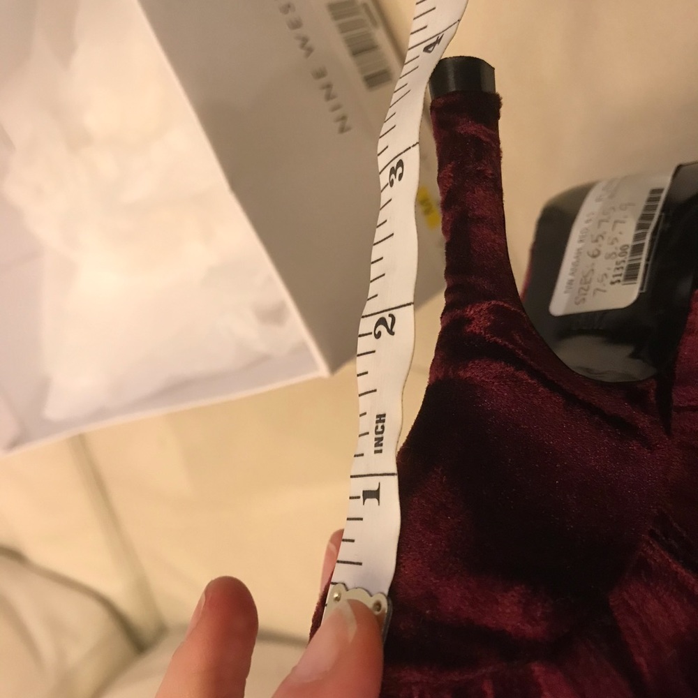 NEW Nine West Velvet Shoes - Picture 6 of 9
